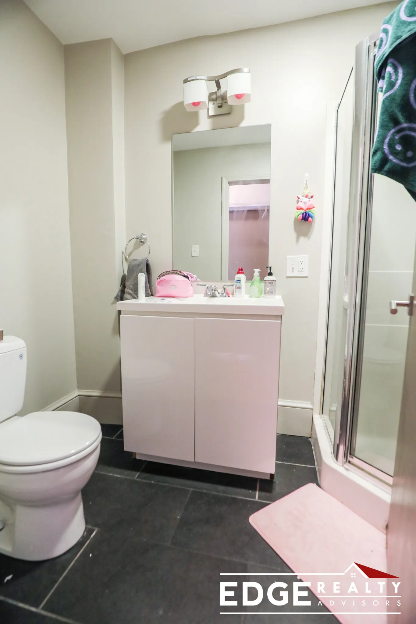 17 Greylock Rd, Allston