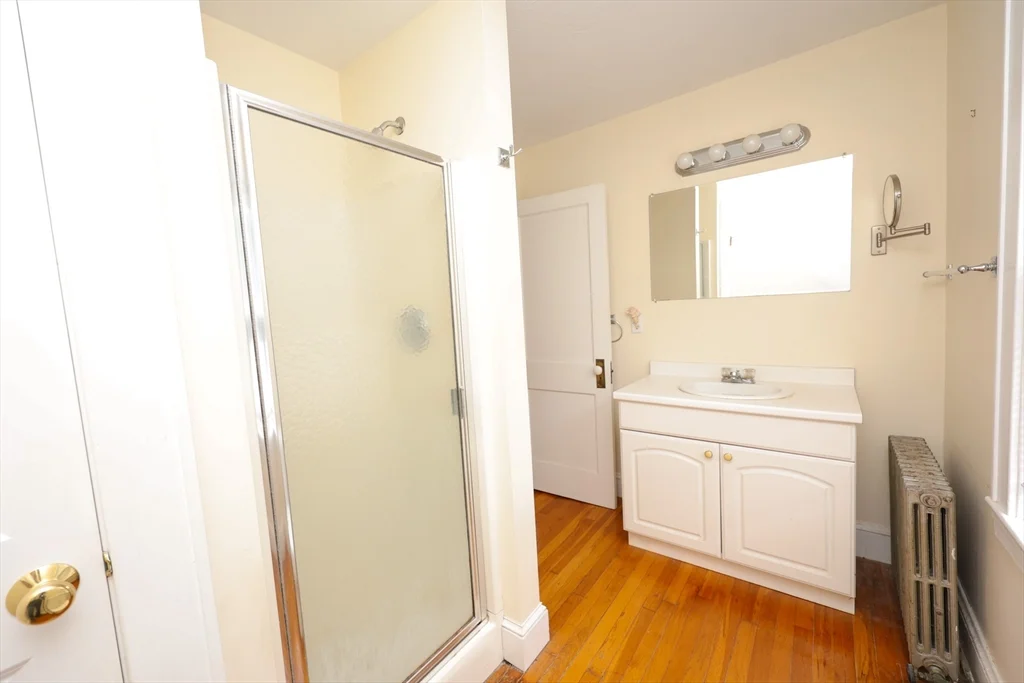 148 Neponset, Canton