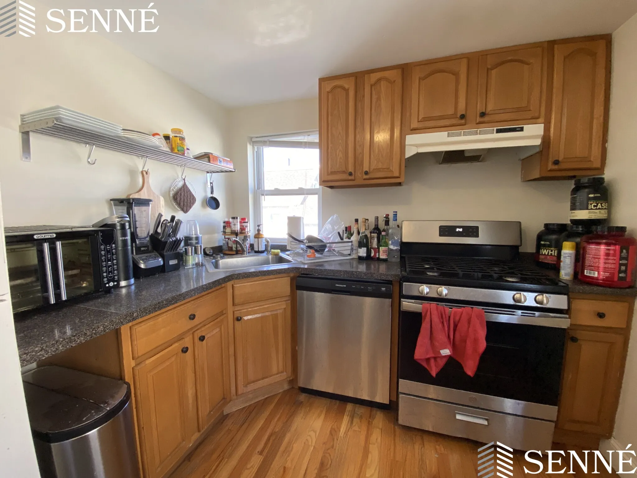 108 Columbia St, The Port