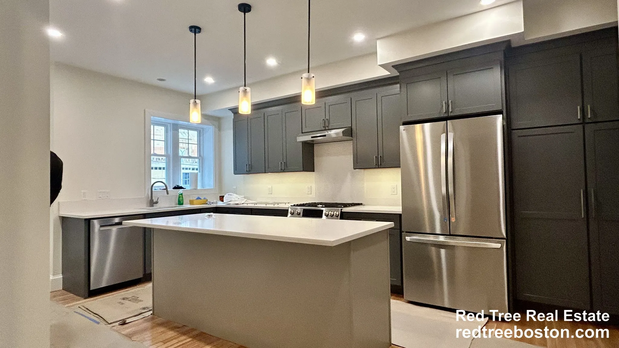 10 Dwight St, North Brookline