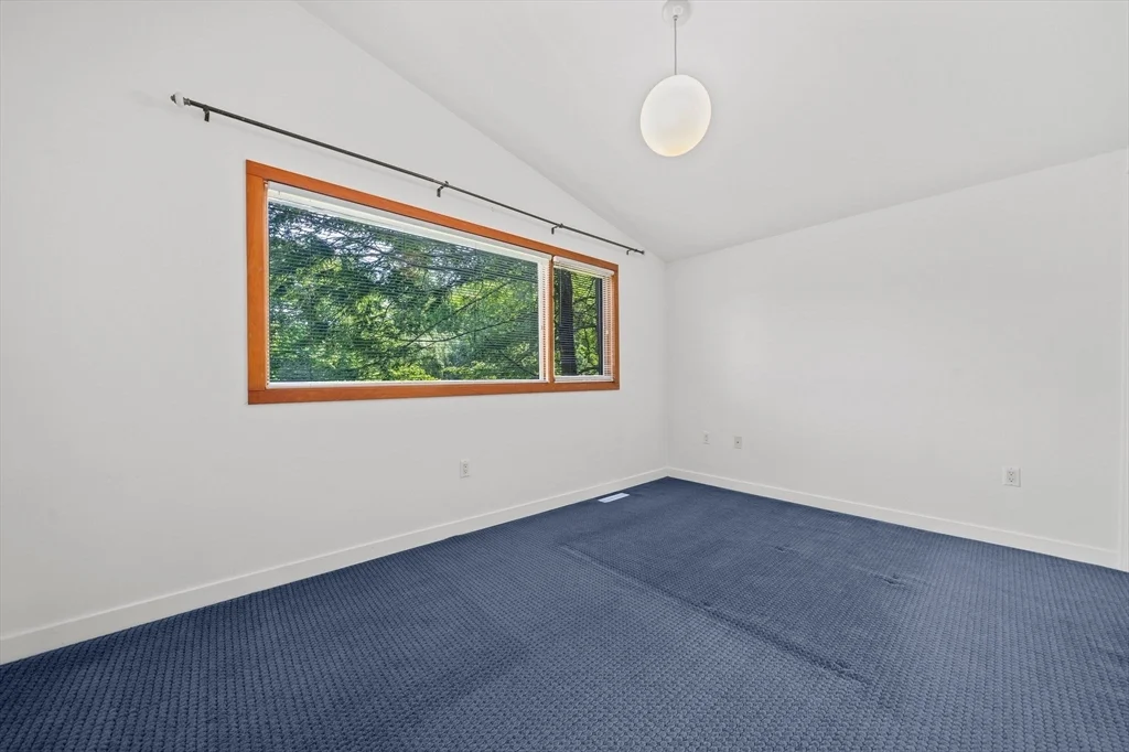 37 Harwich Rd, Newton