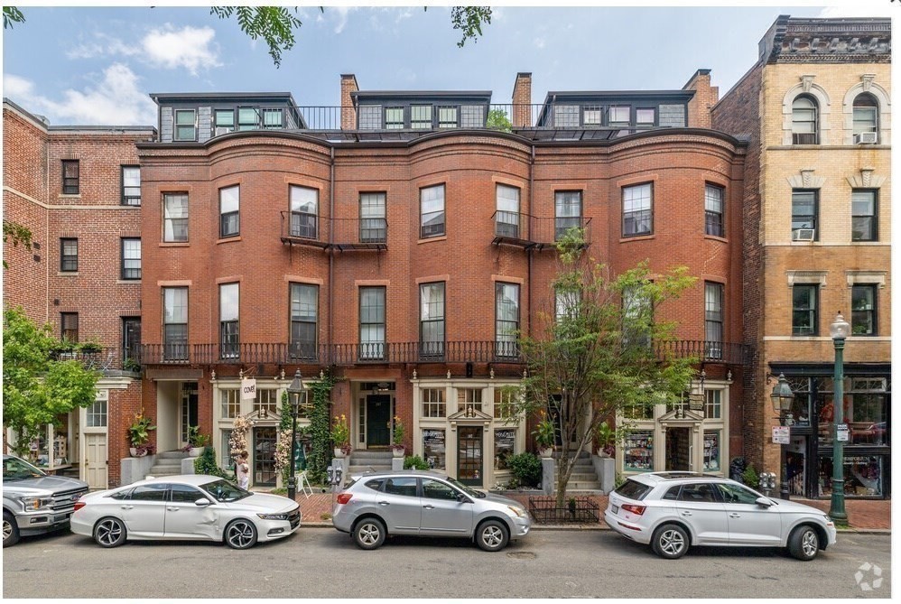 109 Charles St, Beacon Hill