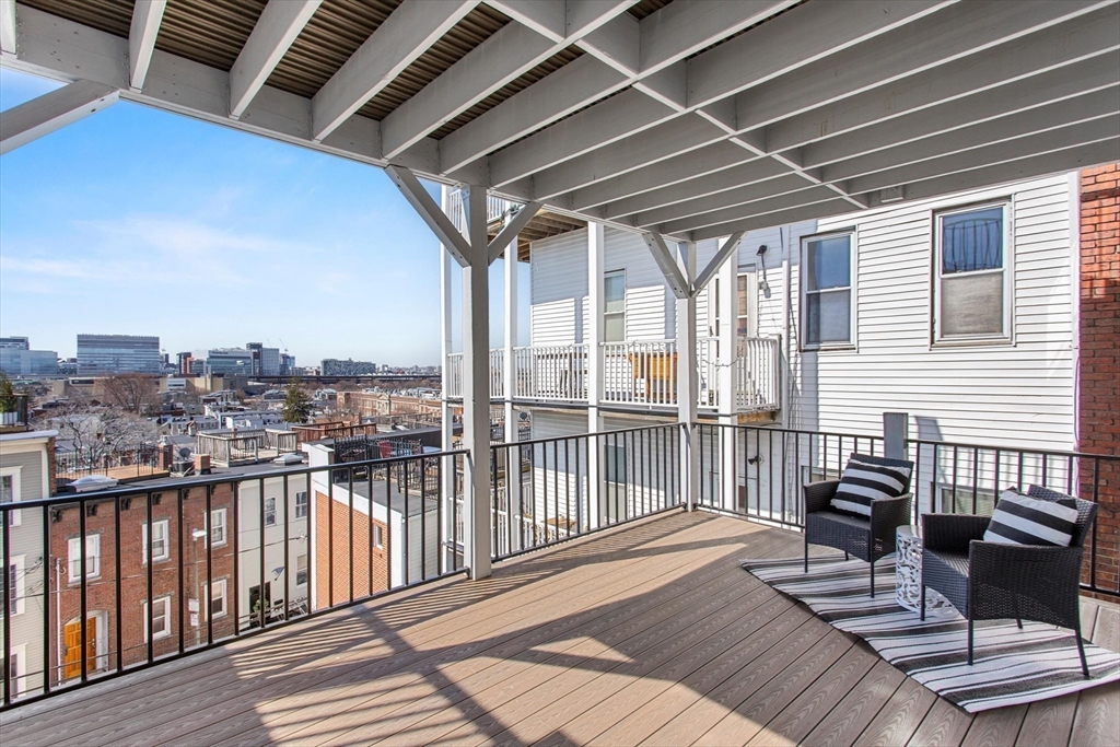 274 Bunker Hill St, Charlestown