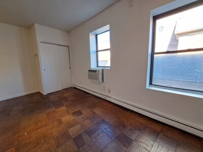 181 Salem St, North End