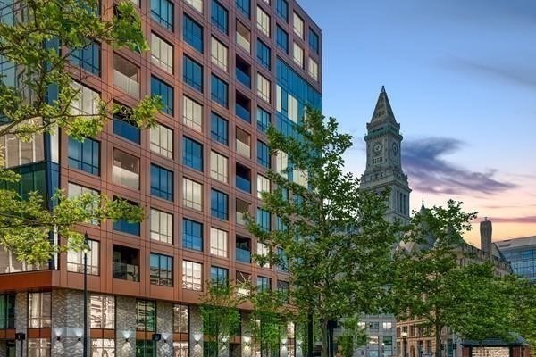 110 Broad St, Waterfront