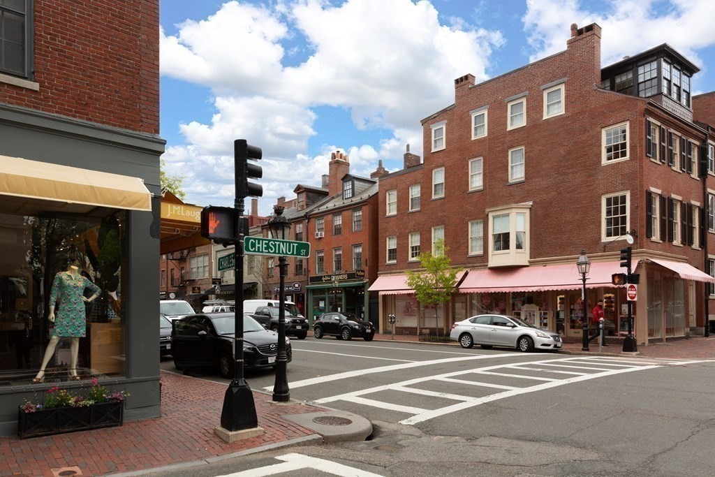 145 Pinckney, Beacon Hill