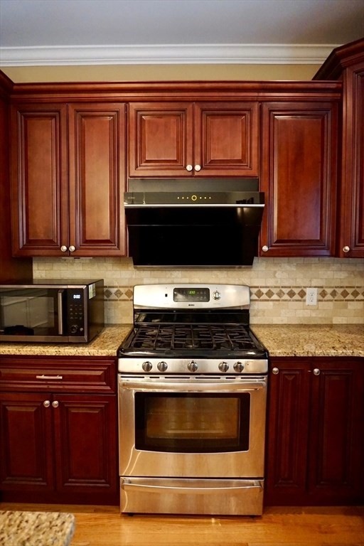 67 Trimount Ave, Waltham