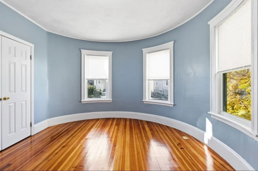 20 Leslie St, Dorchester