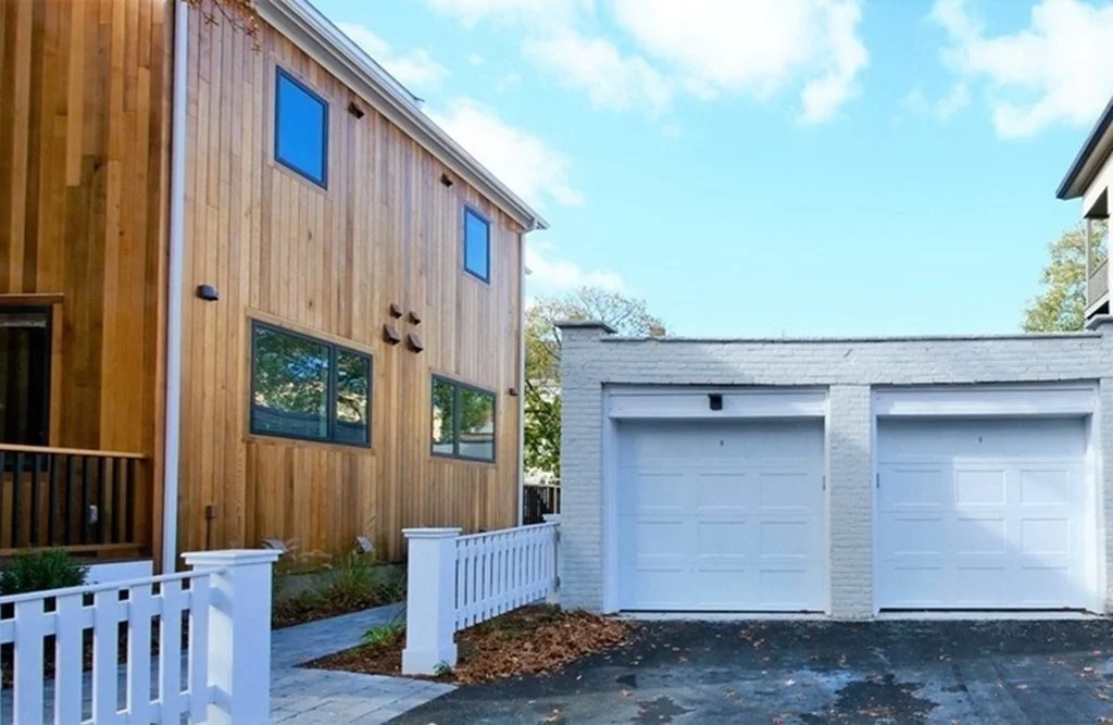 293 Broadway, The Port