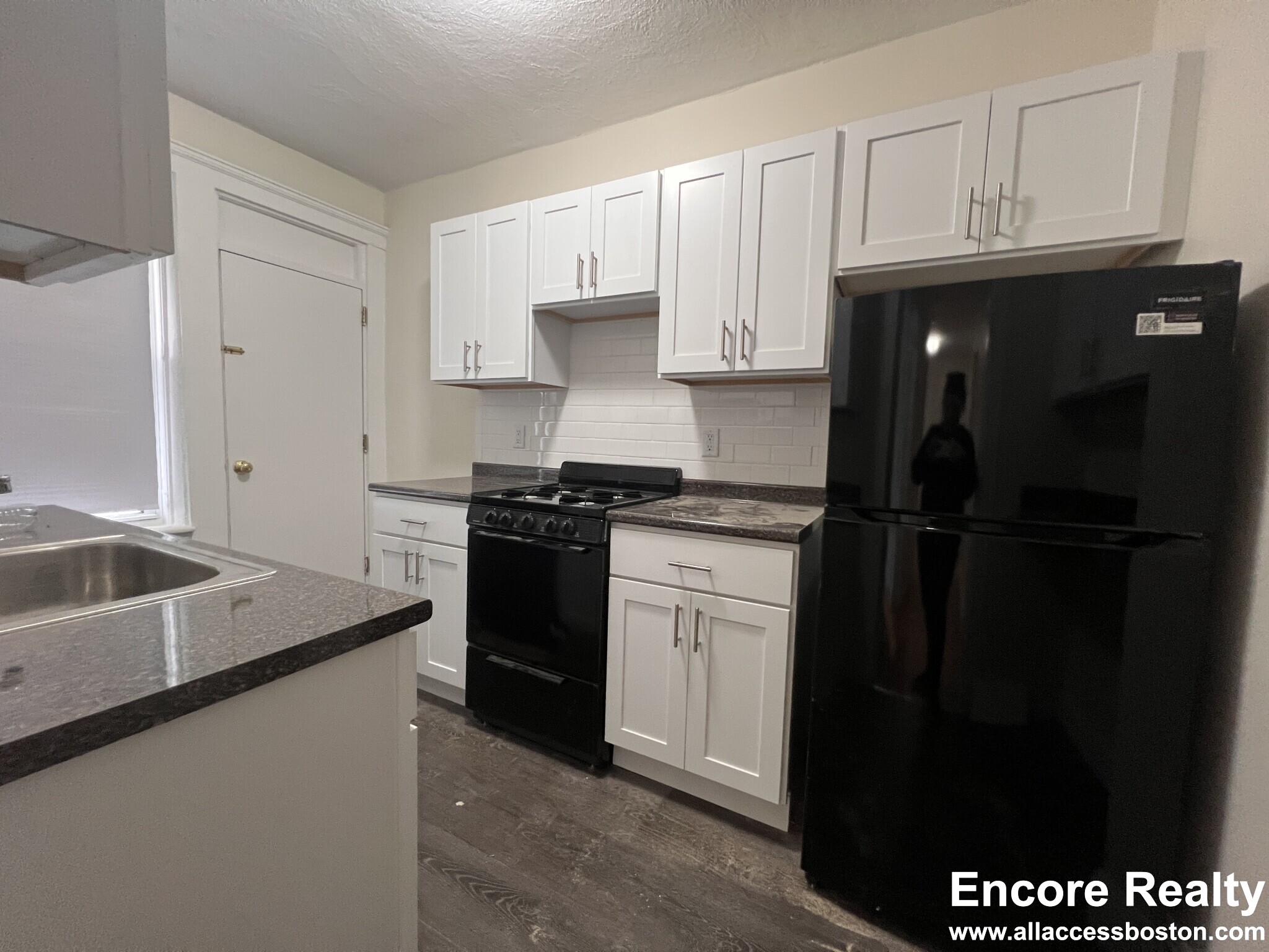 116 Washington St, Brighton