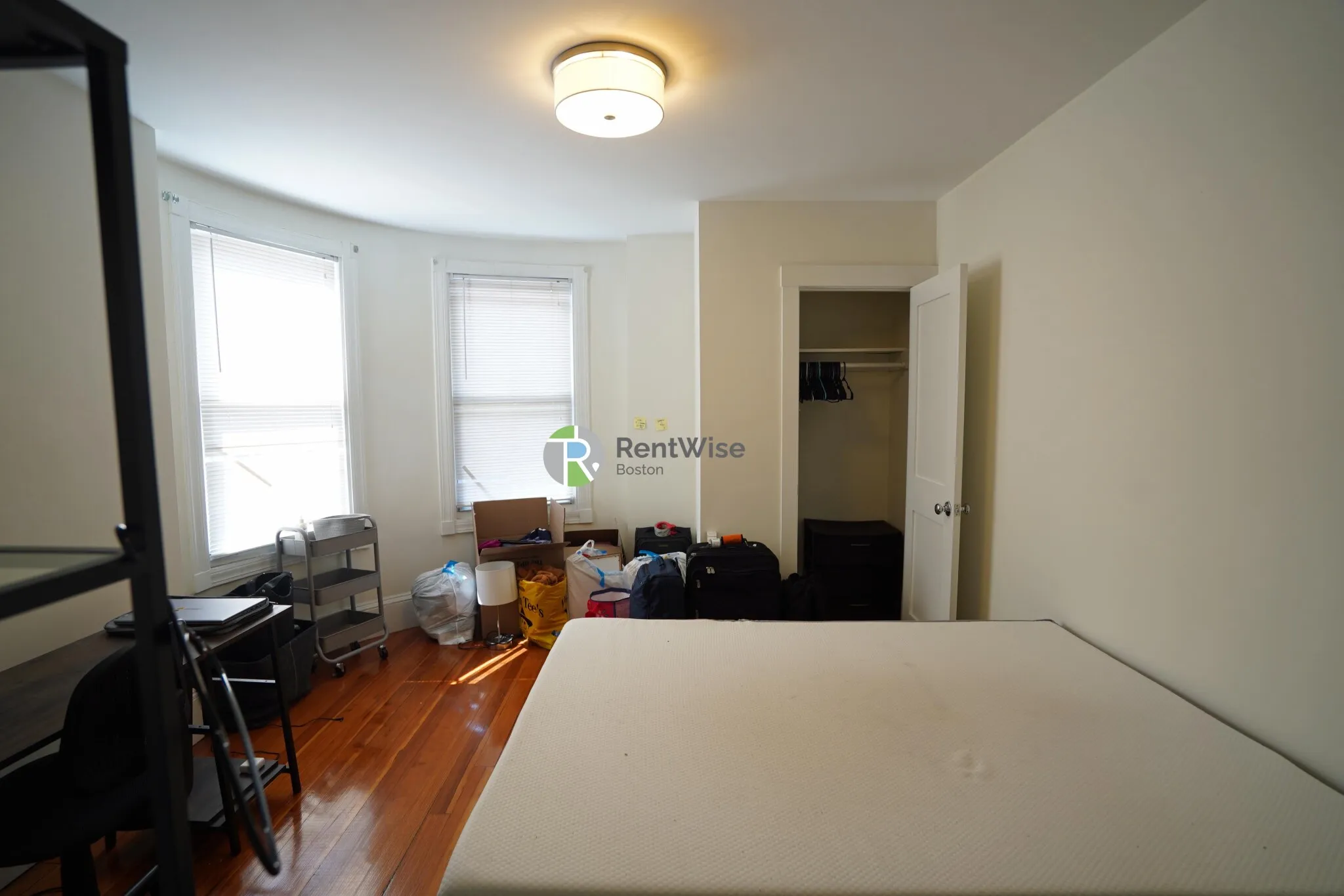 83 Harvard Ave, Harvard Avenue