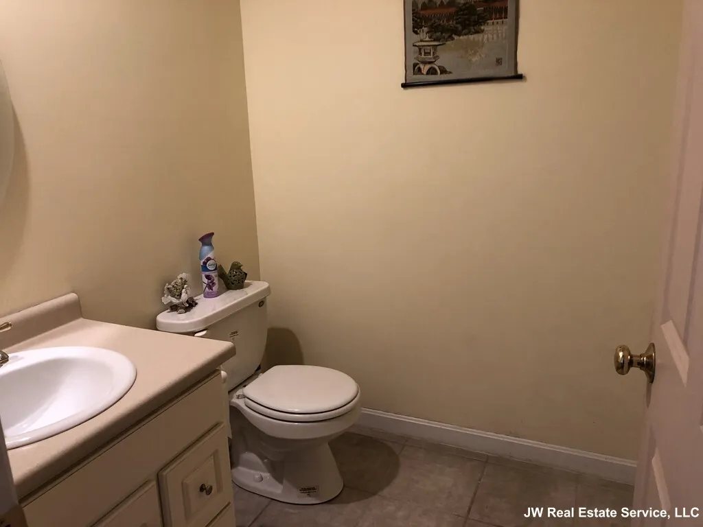 111 Oxford St, Revere