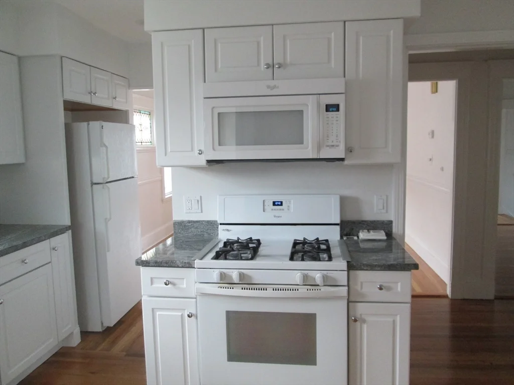 83 Webster St, Arlington