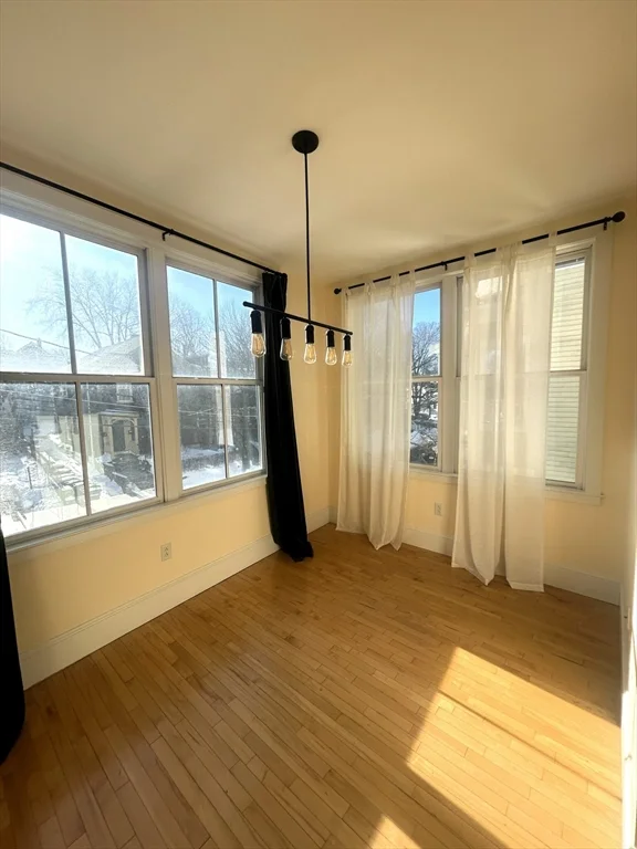 17 Ivaloo St, Ward Two