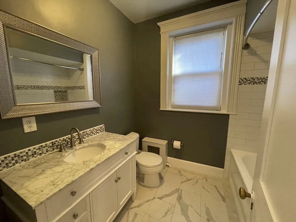 25 Stearns Rd, Coolidge Corner