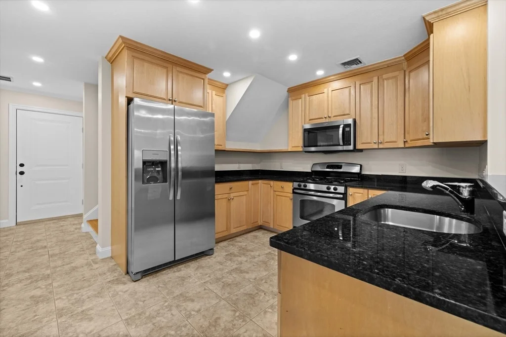 57 Dedham Ave, Needham