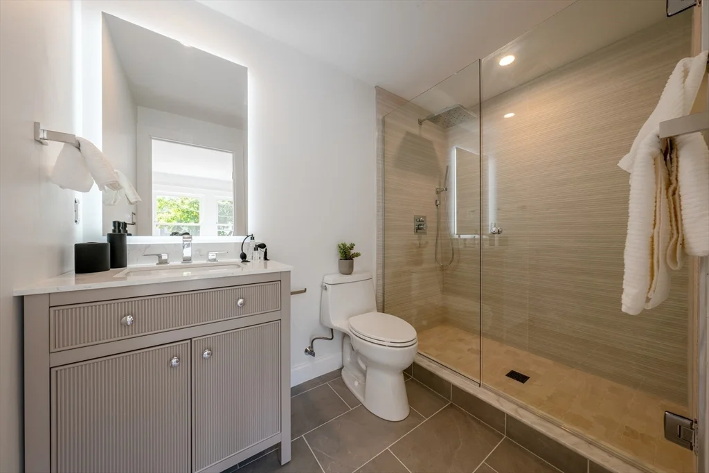 108 Florence St, Roslindale