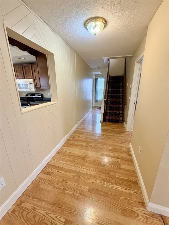 59 Whitney Ave, Centralville