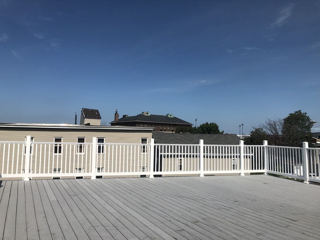 39 Magazine St, Roxbury