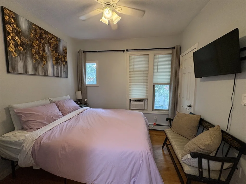 32 Greenwich Park, South End