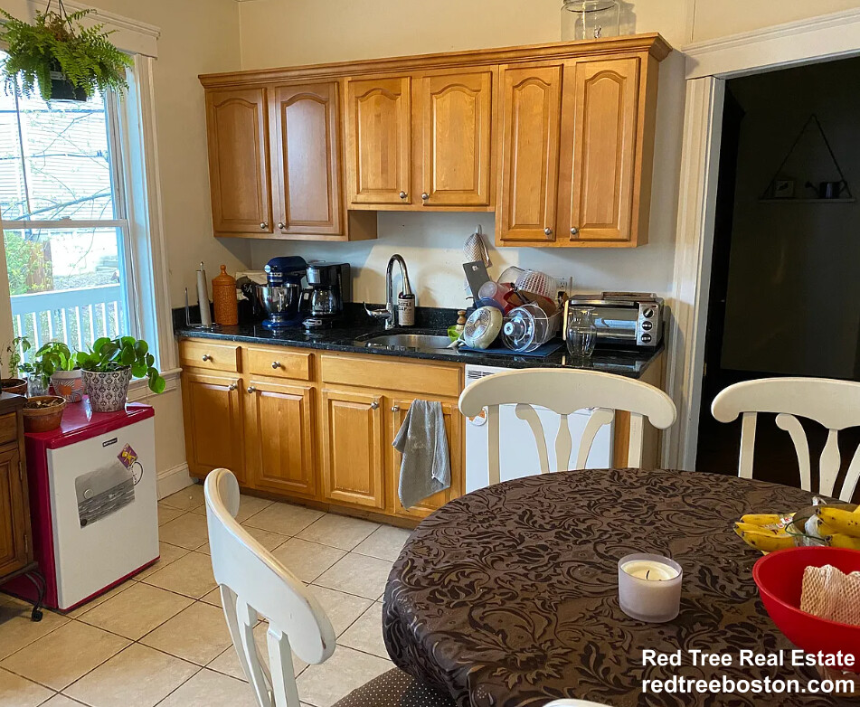 54 Tremont St, Brighton