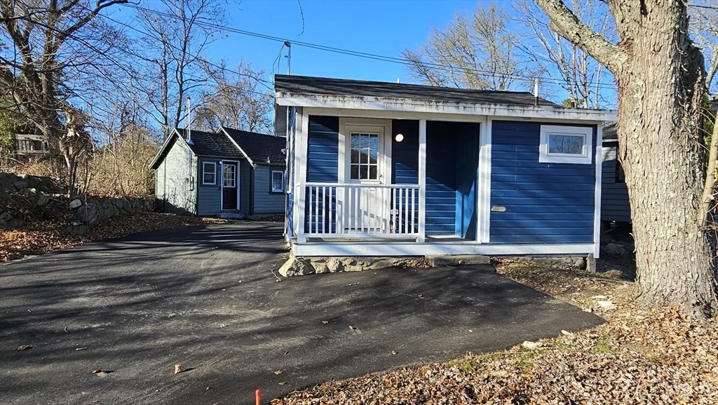 825 Scenic Hwy, Bourne