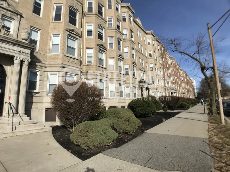 1197 Boylston St, Fenway