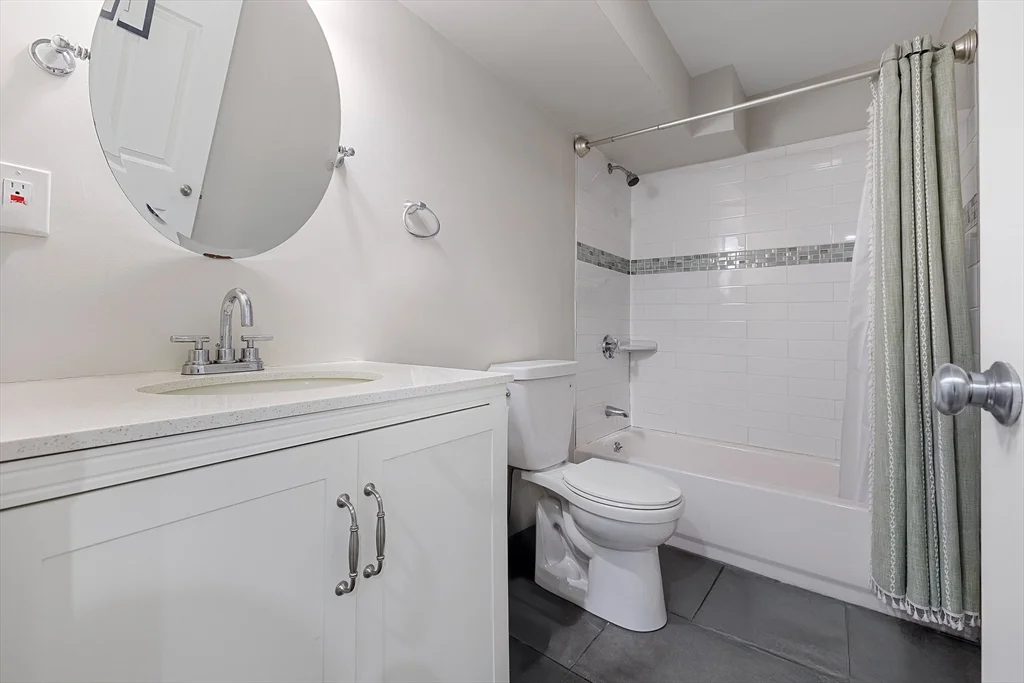 110 Chelsea St, East Boston