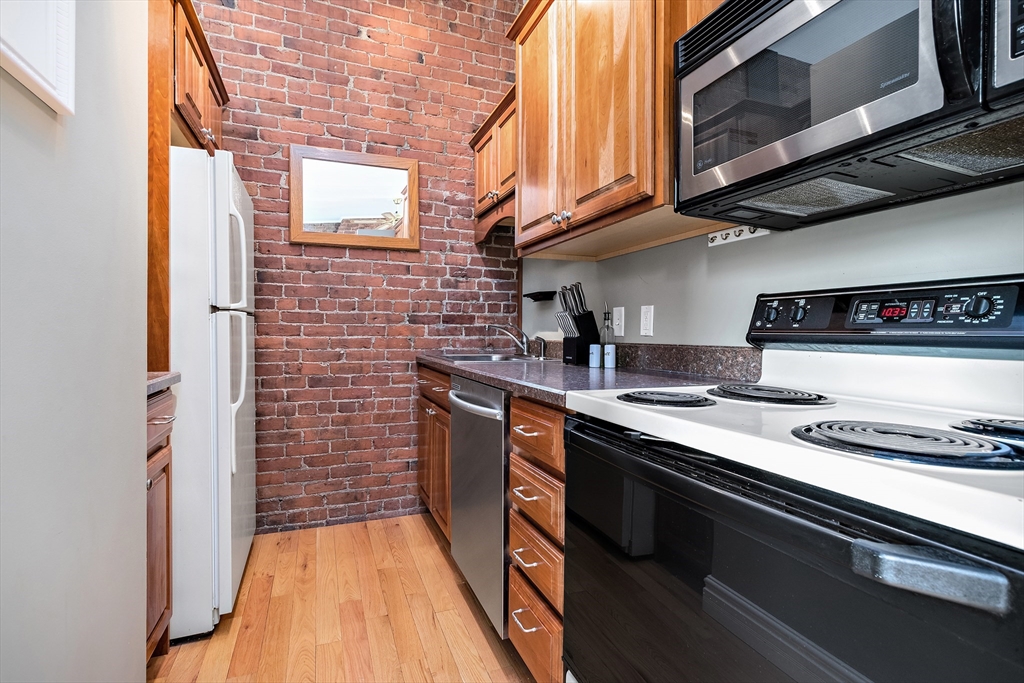 127 Marlborough St, Back Bay