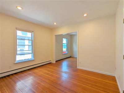 27 Locke St, North Cambridge