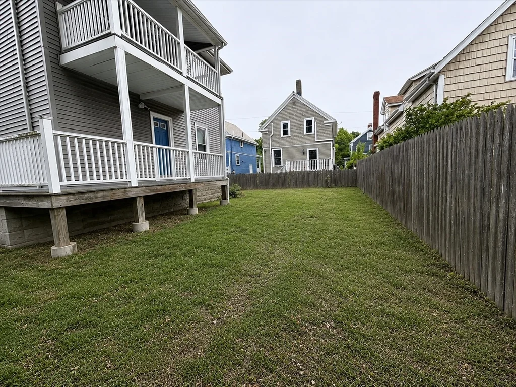 41 Daniels St, Medford
