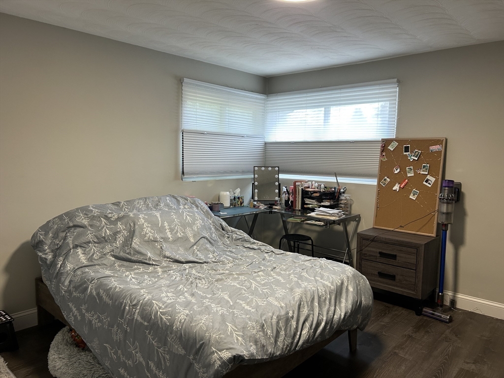 23 Joseph Rd, Framingham