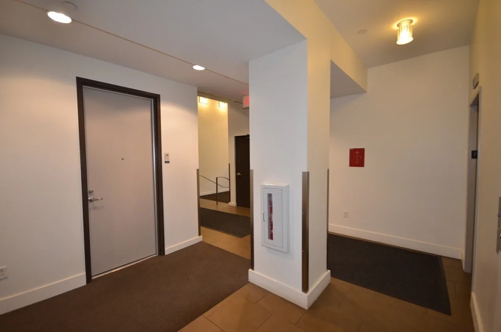 88 Kingston St, Downtown