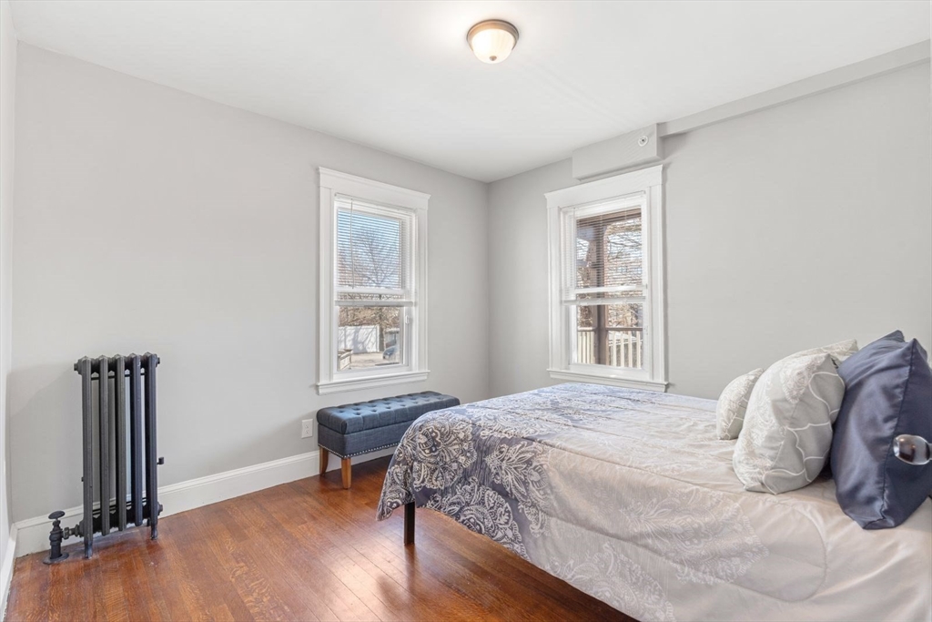 10 Centre Ave, Dorchester