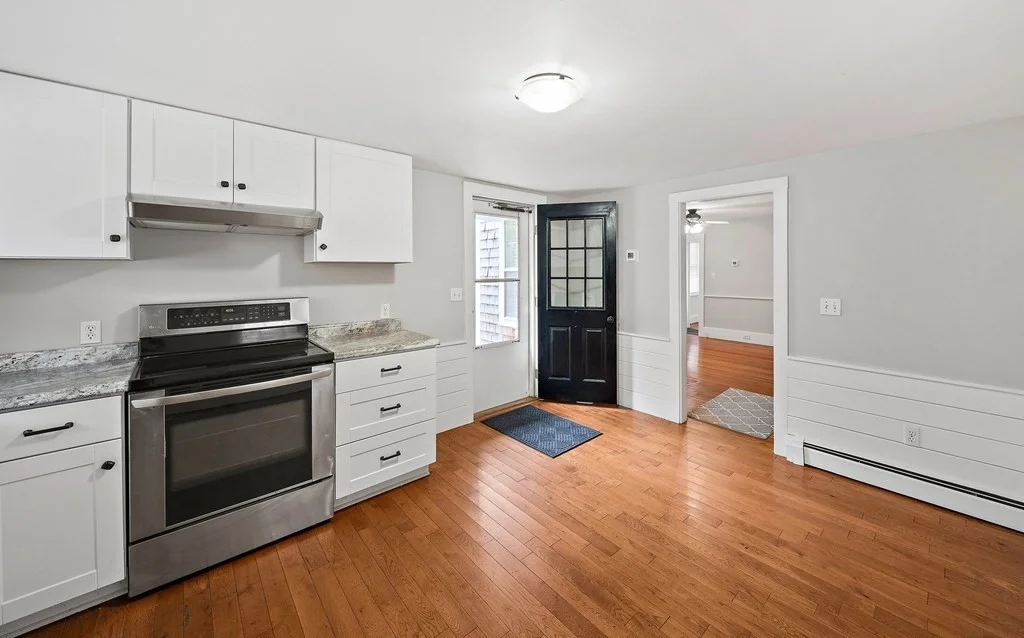 249 North St, Hingham Center