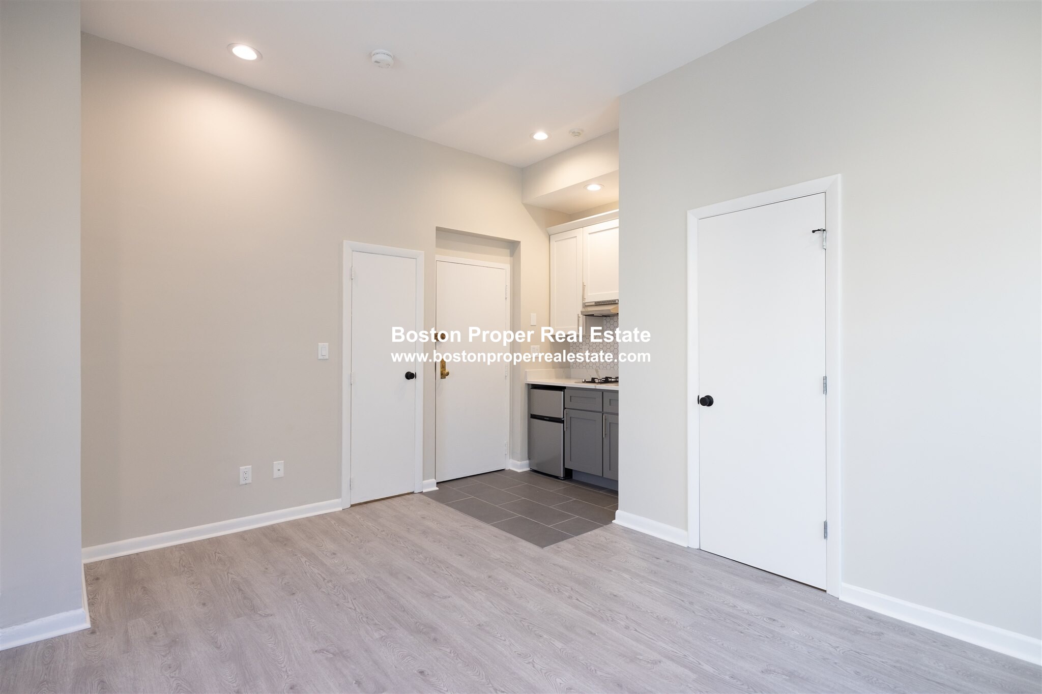 158 Saint Botolph St, Back Bay