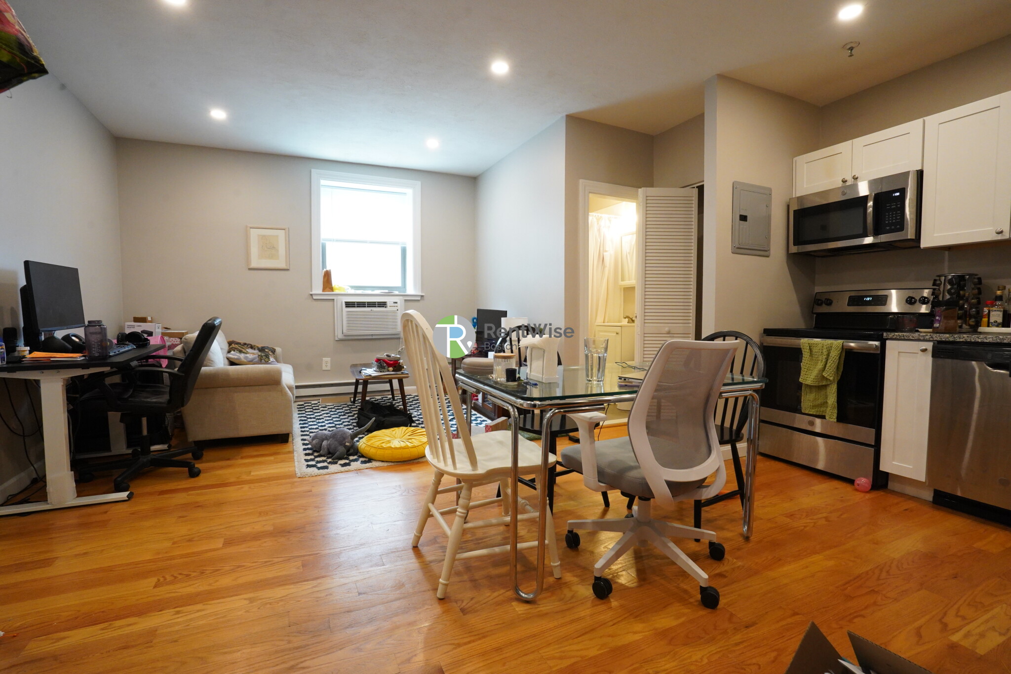 1200 Commonwealth Ave, Brighton