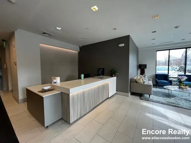 45 Marion St, Coolidge Corner