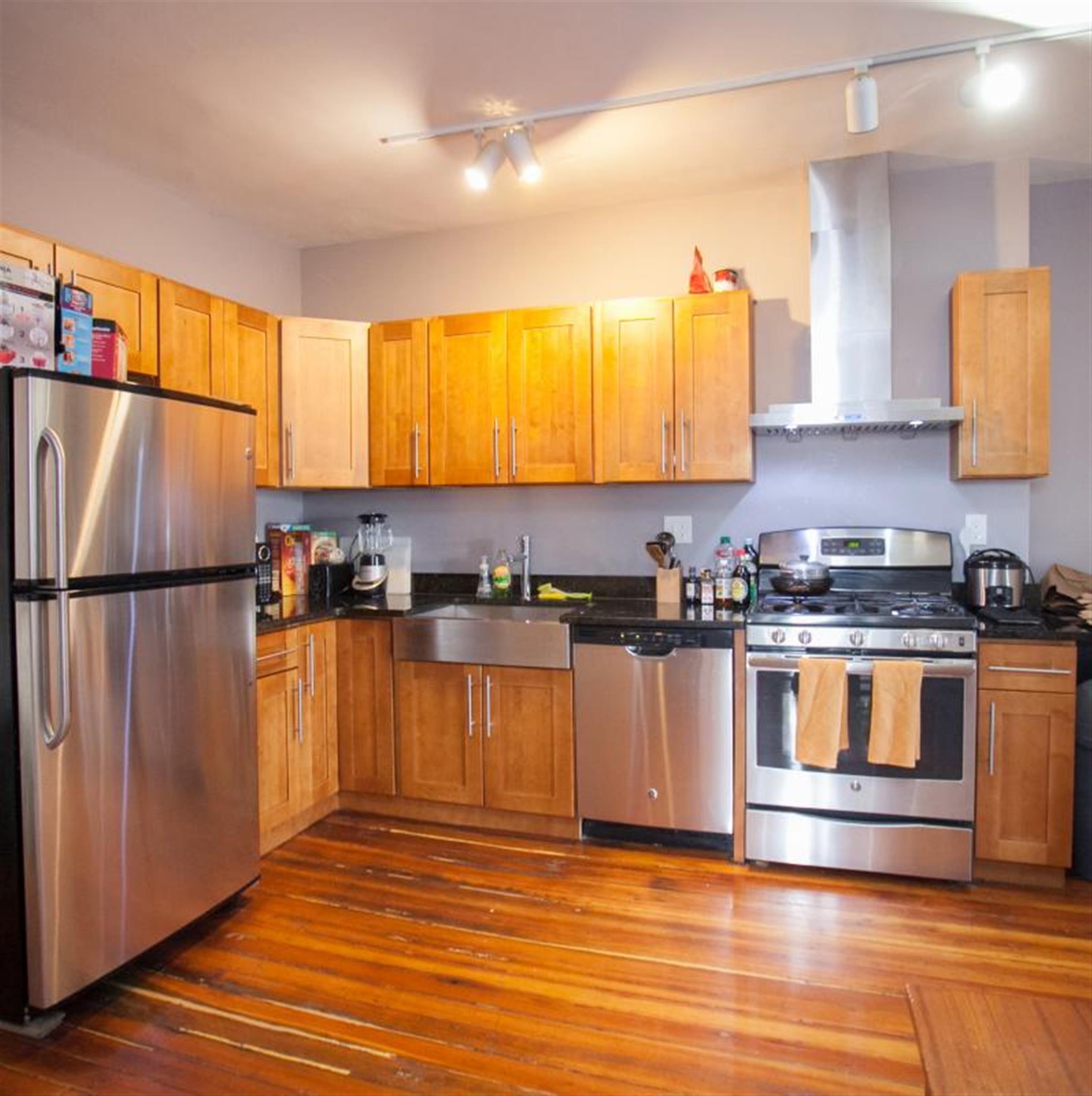 173 Rindge Ave, North Cambridge