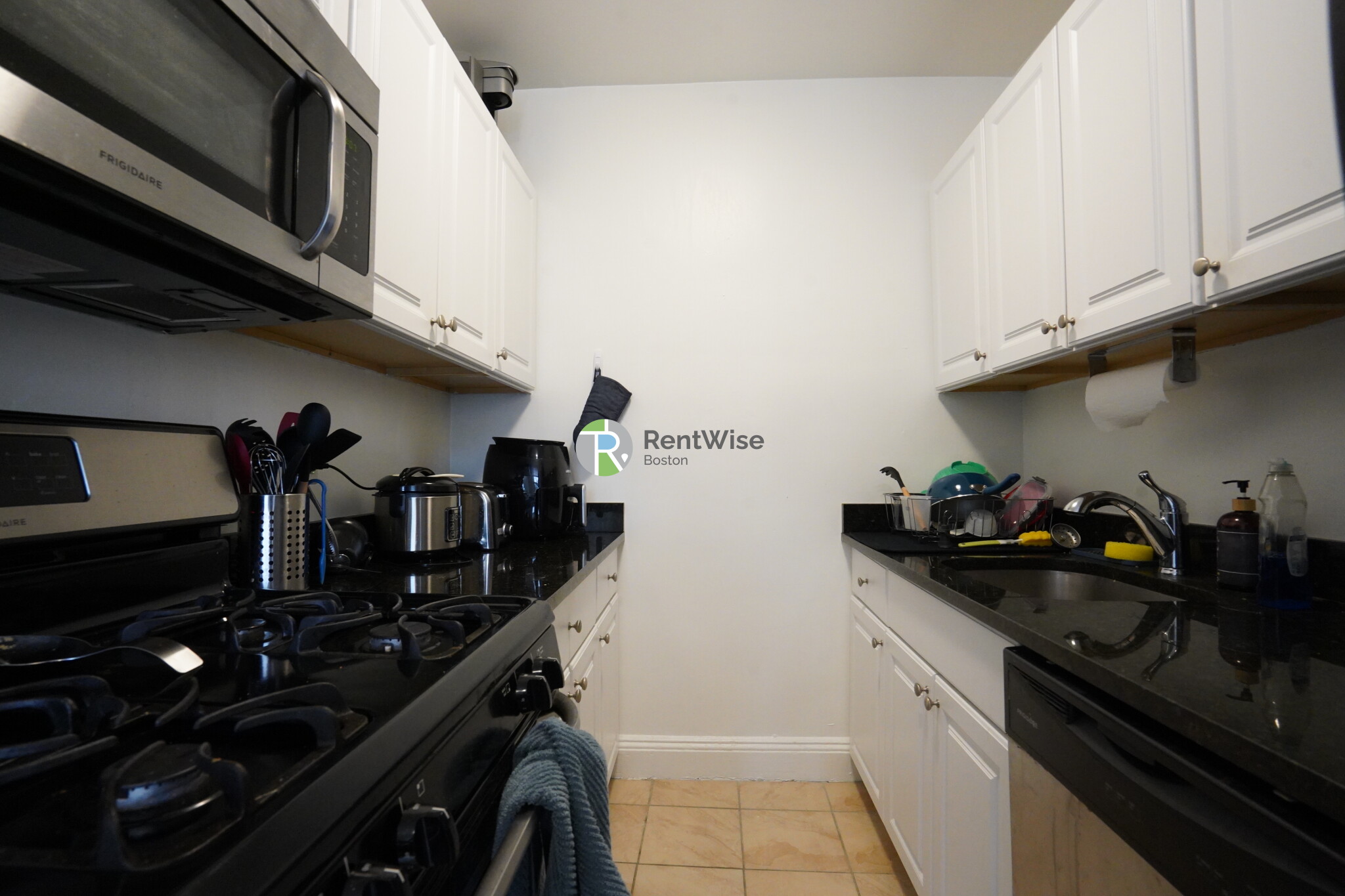 1848 Commonwealth Ave, Brighton