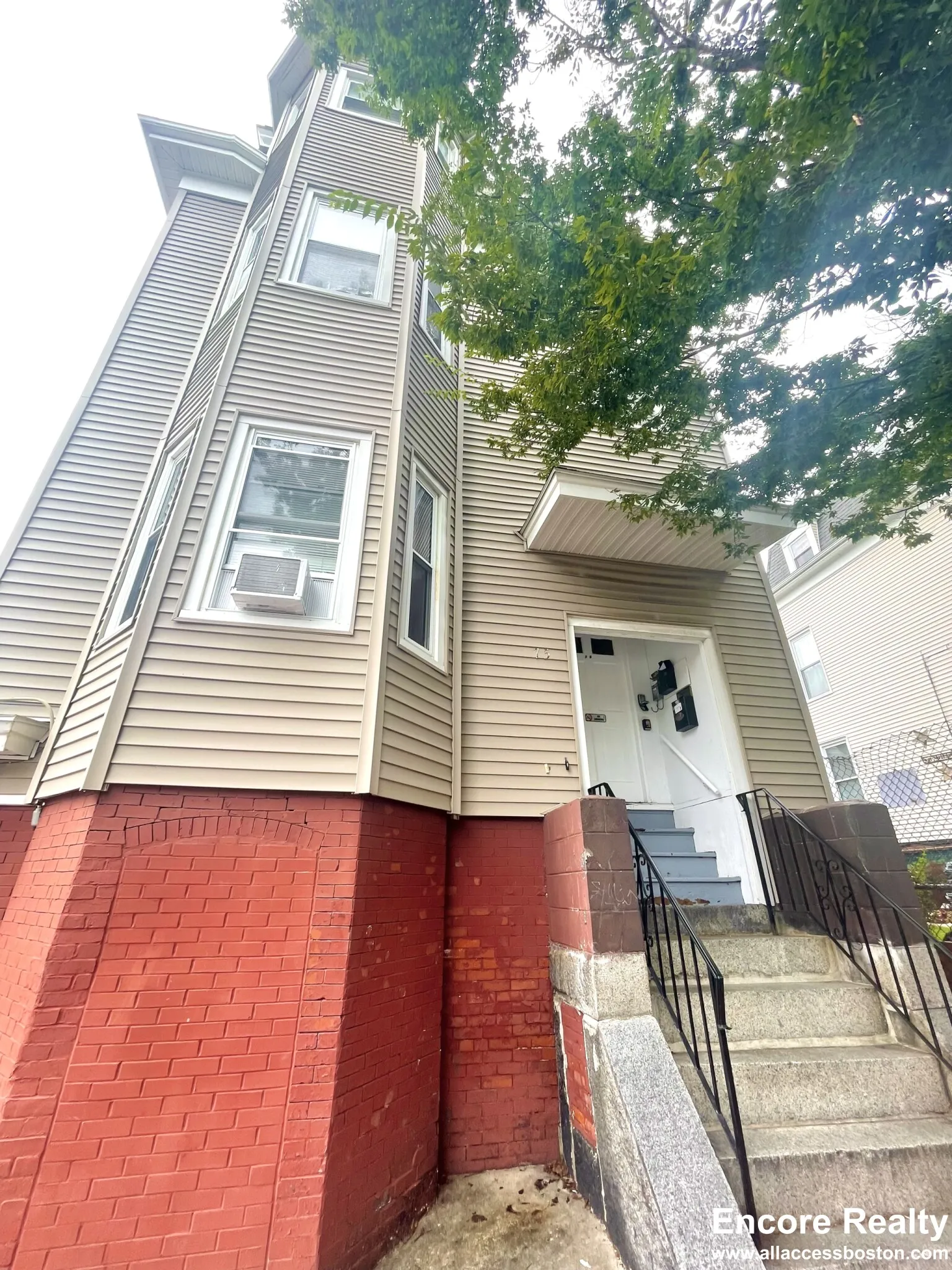 75 Putnam St, Eagle Hill