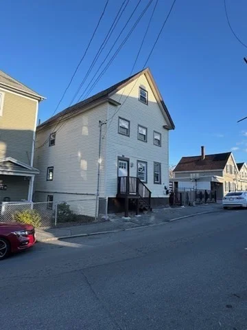 153 Union St, Lawrence