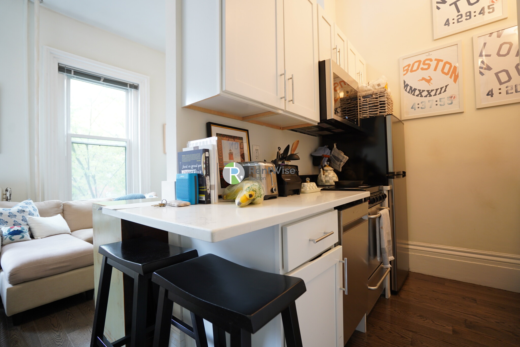 90 Charles St, Beacon Hill