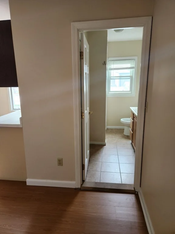 104 N Main St, Mansfield