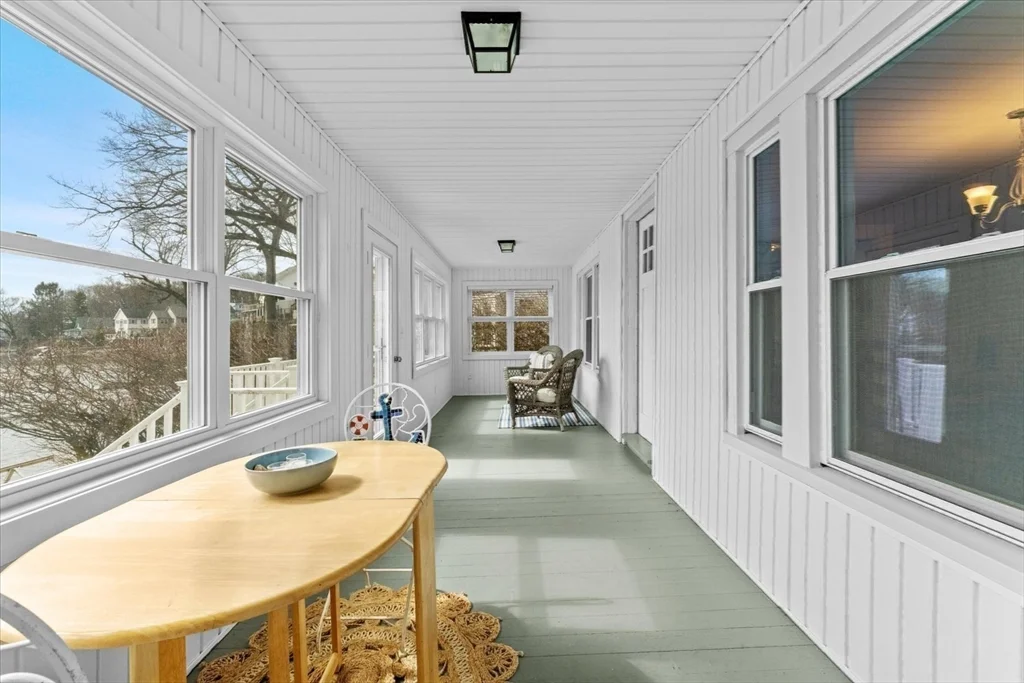 6 Davis Way, Worcester