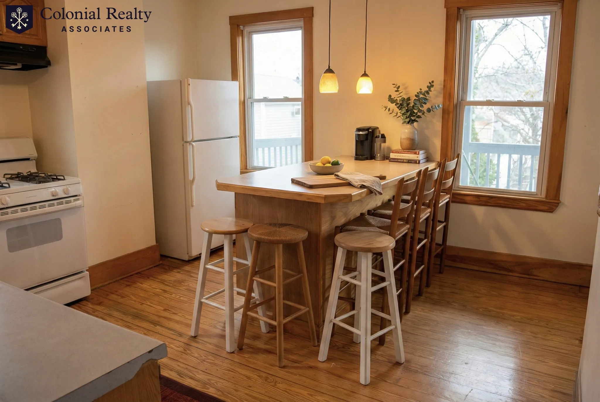 346 Faneuil St, Oak Square