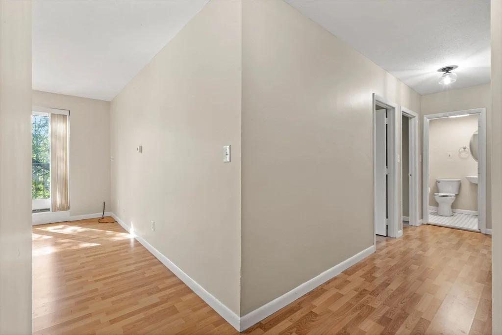 4925 Washington St, West Roxbury