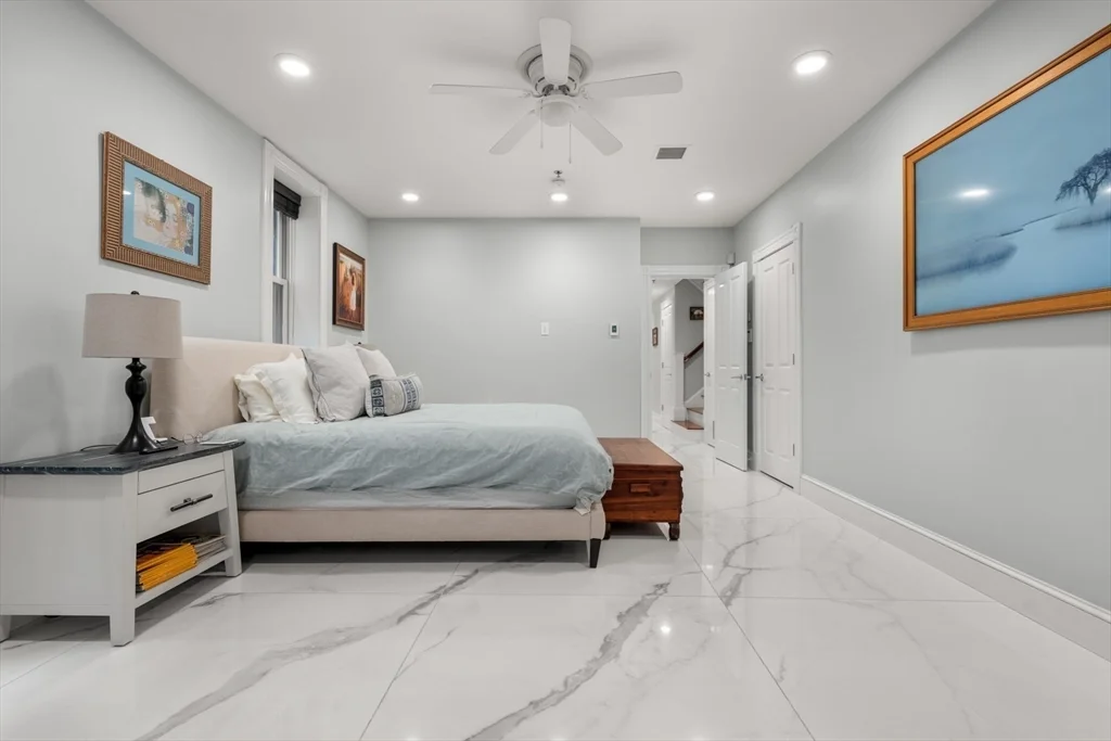 61 Saint Botolph St, Back Bay