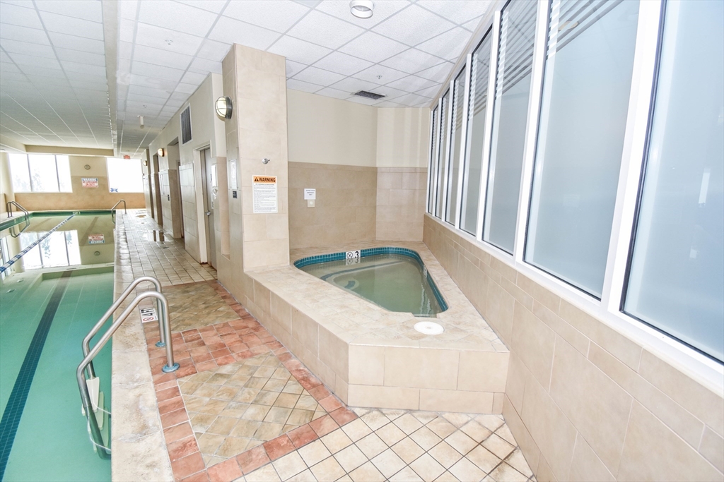 10 Museum Way, East Cambridge