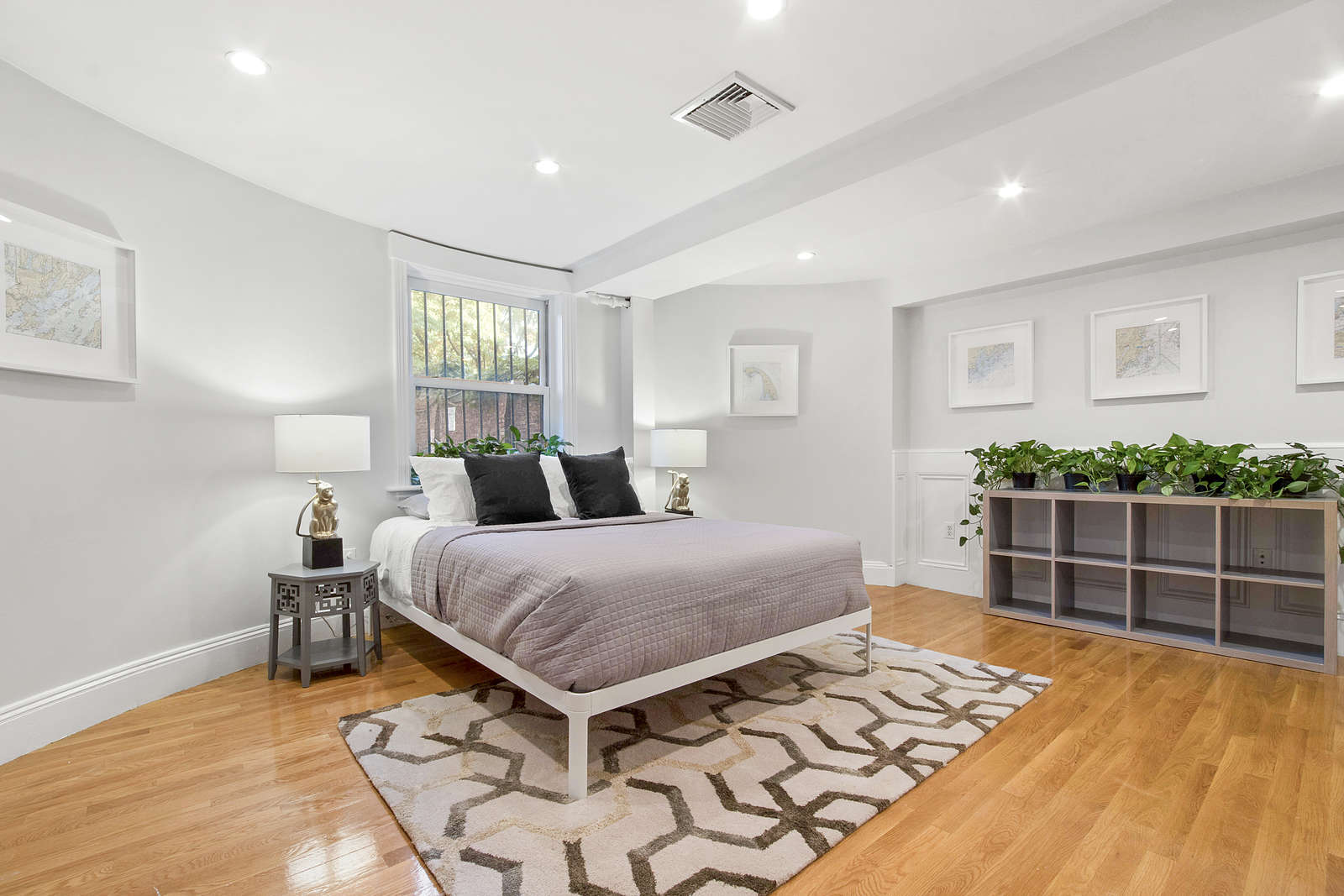 244 Beacon St, Back Bay